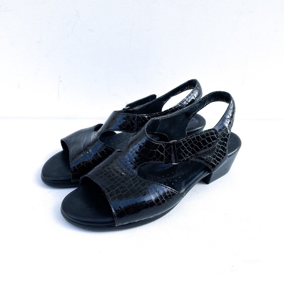 SAS Faux Snakeskin Black Leather Sandals - Picture 3 of 7